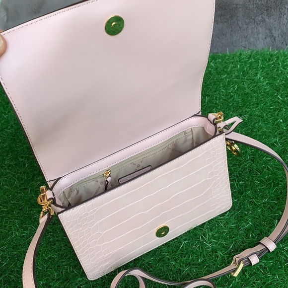 MICHAEL KORS MERCER SM CLUTCH XBODY POWDER BLUSH - Picture 13 of 15